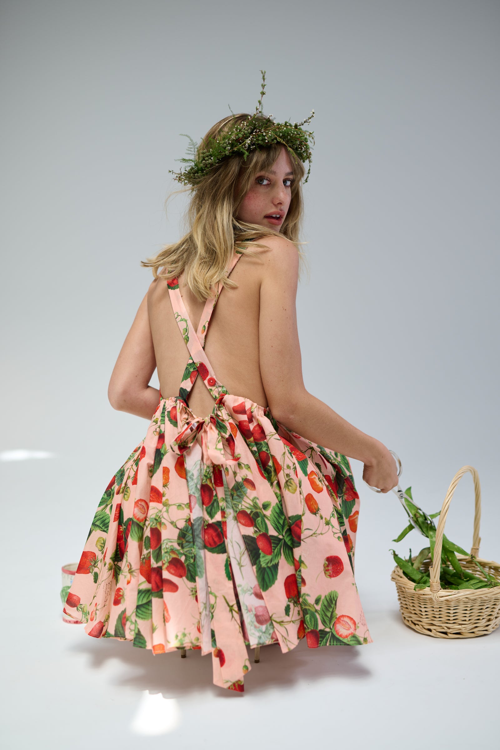 Selkie Strawberry Wine Apron - Stylish Kitchen Wear