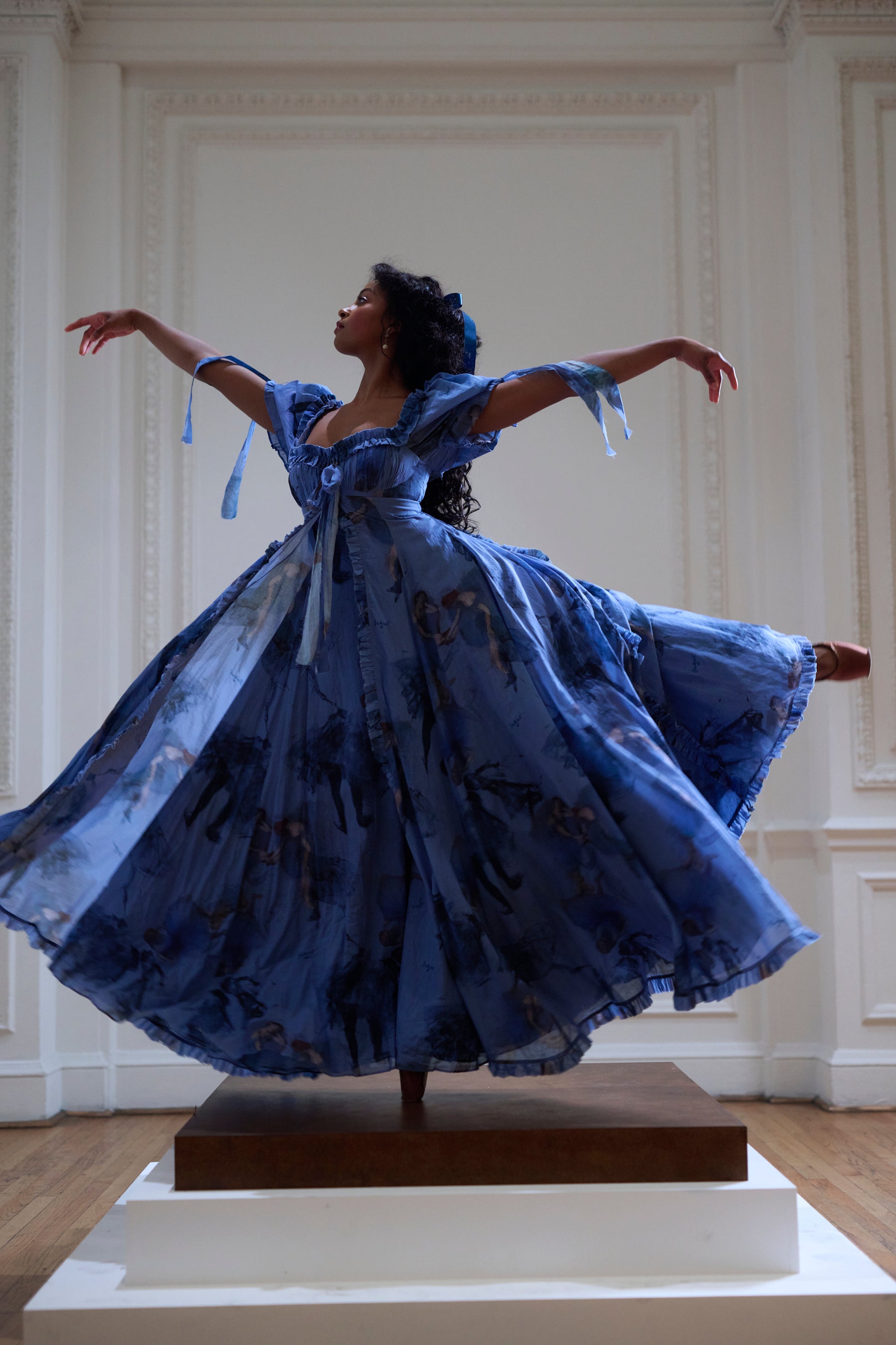 Blue Dancer Oracle Gown – Elegant Evening Dress