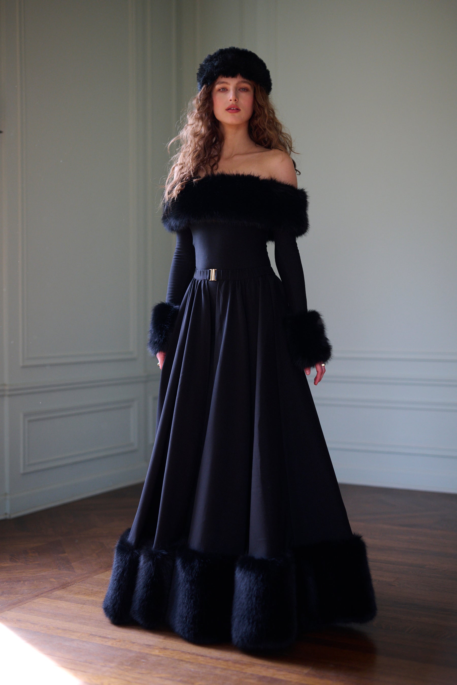 Anastasia Caviar Skirt – Elegant & Timeless