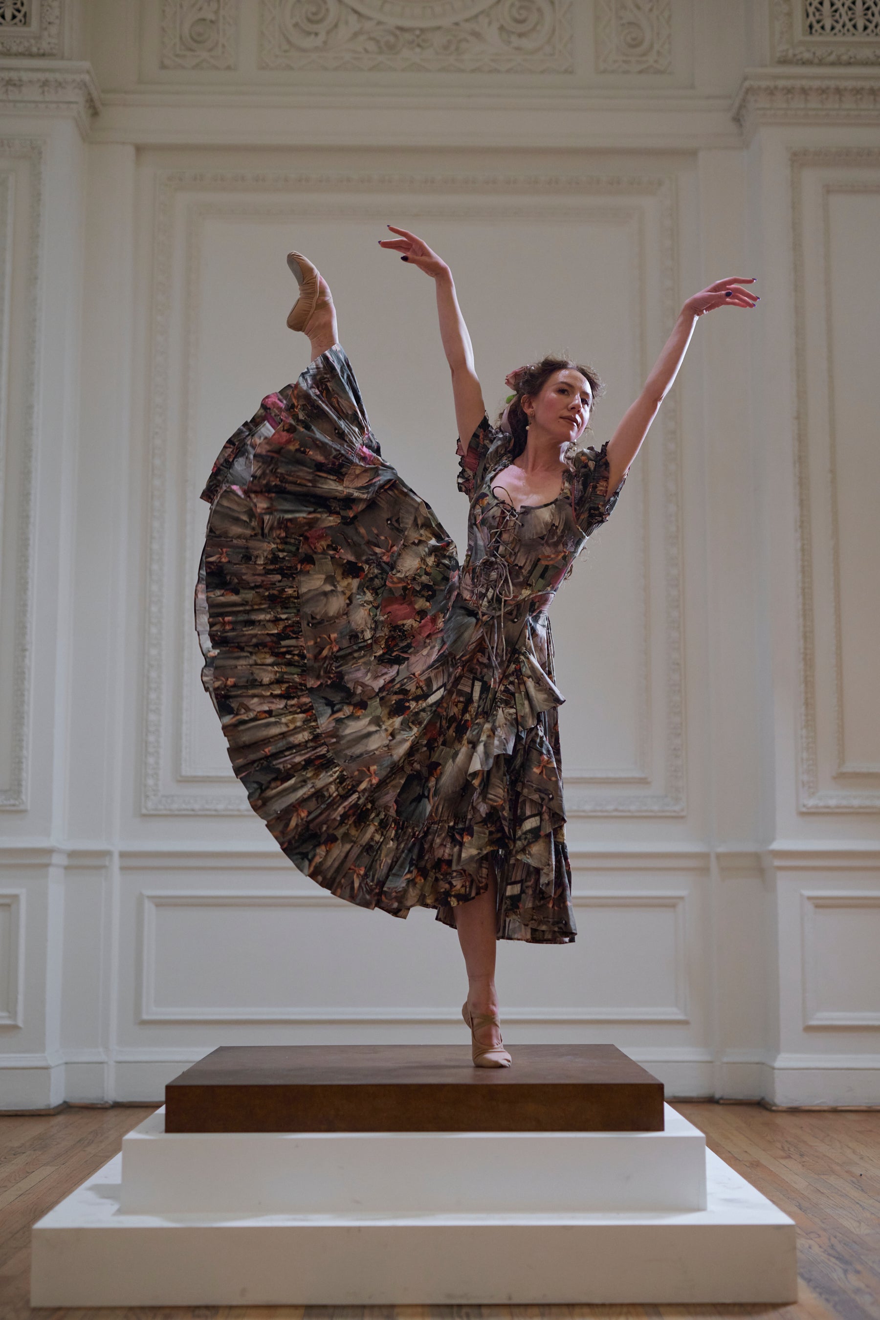 Foxglove Dress – Elegant & Timeless Style