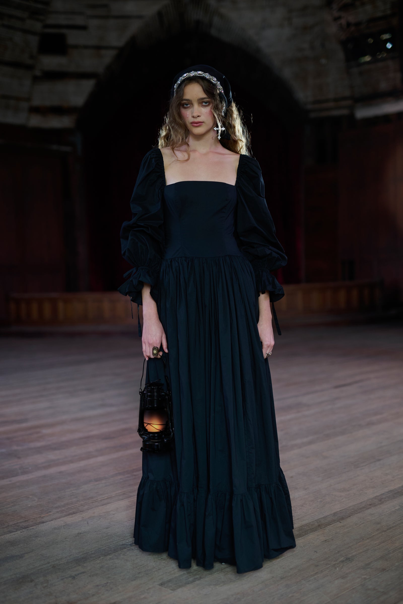 Eclipse Hourglass Dress for Evening Elegance