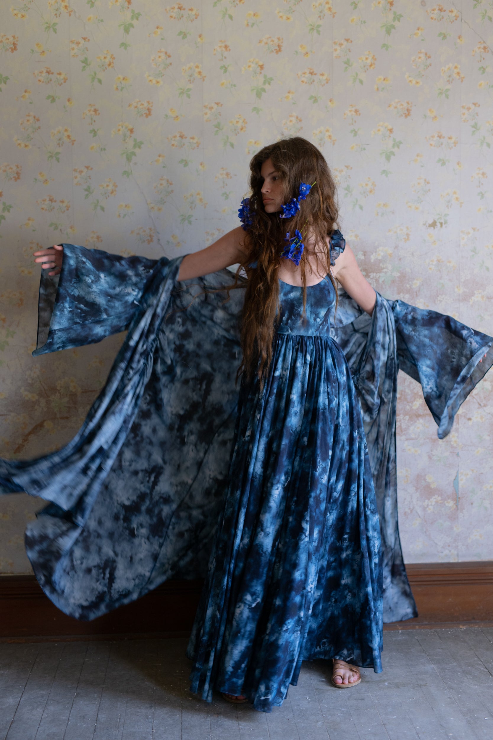 Indigo Girl Lightweight Morning Robe for Lounging