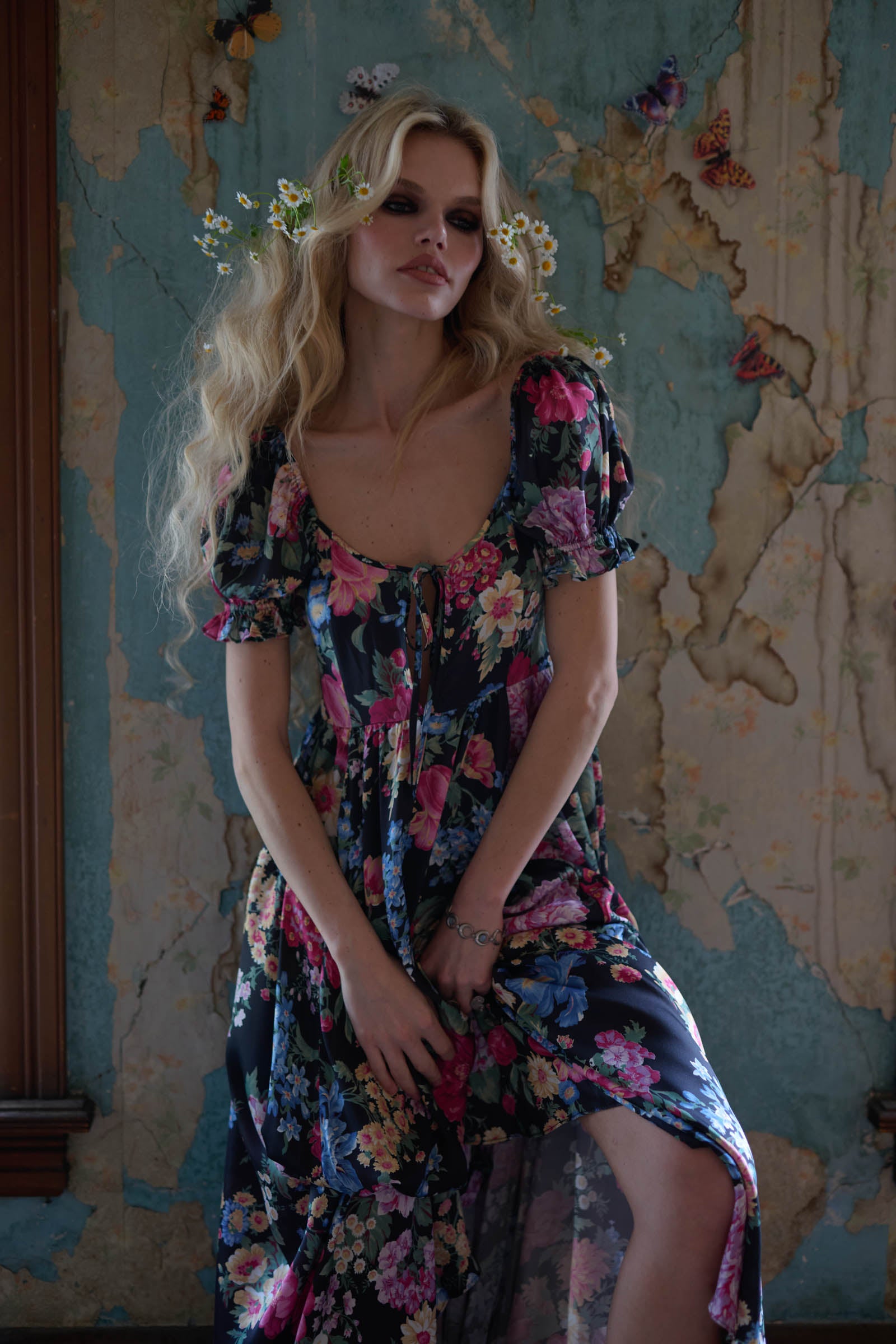 Charming Puck Dress - Stylish & Elegant
