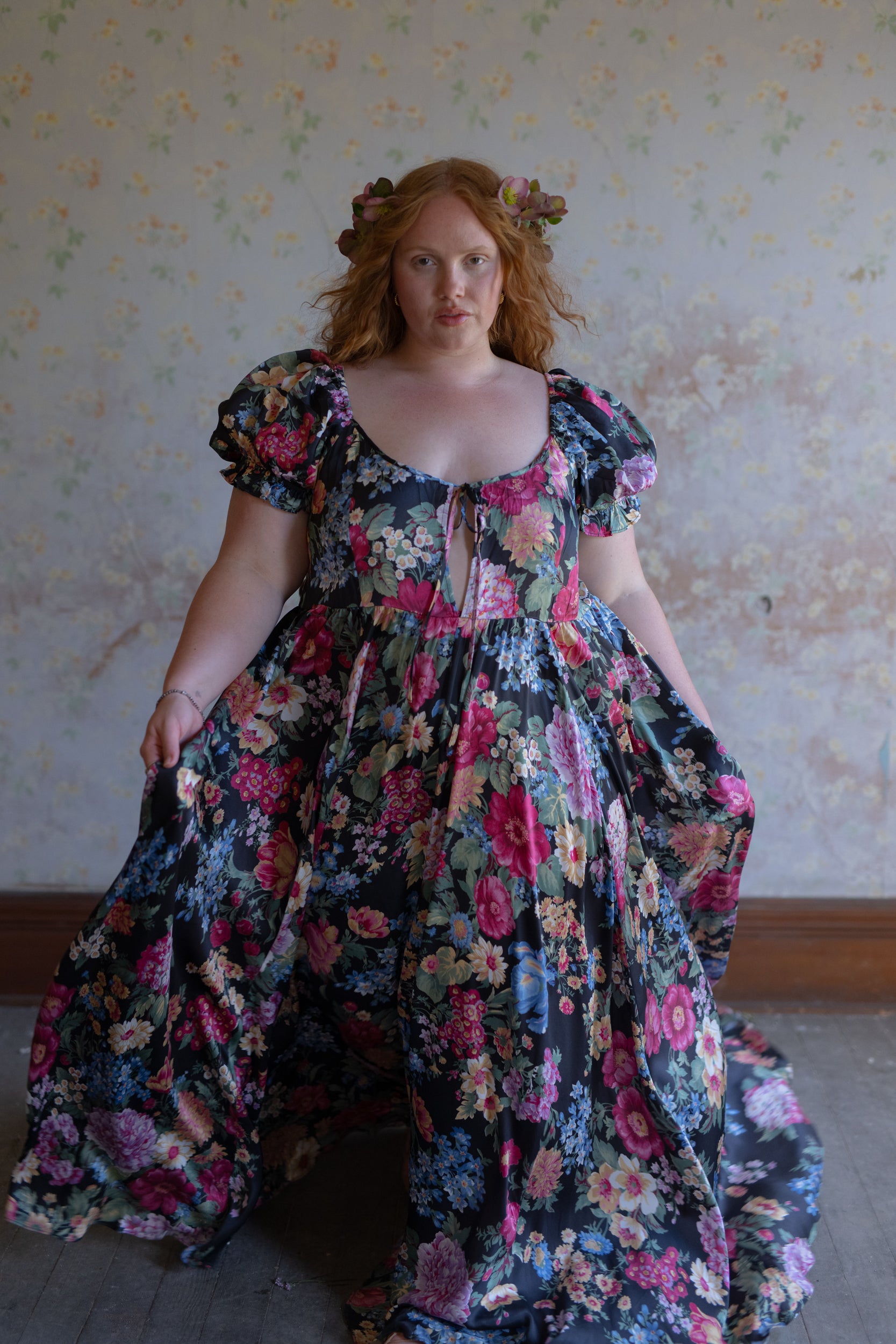 Charming Puck Dress - Stylish & Elegant
